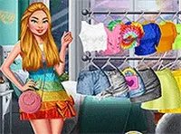 Superheroes Summer Trends Dress Up Game